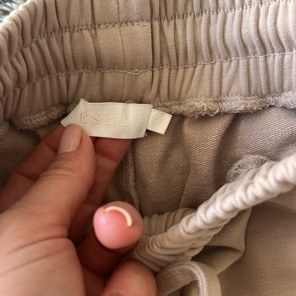 Meshki cream shorts - Picture 3 of 5